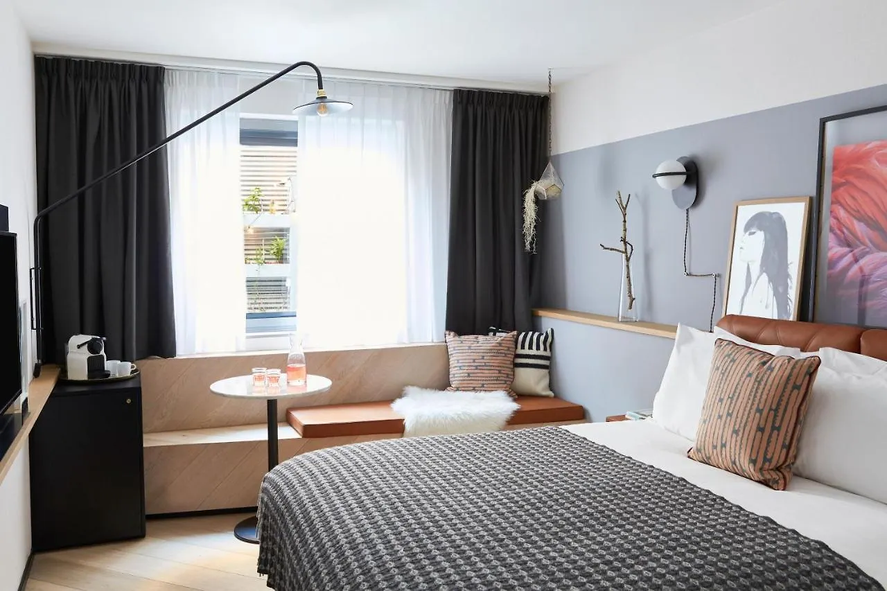 Hotel Indigo Antwerp City Centre, an IHG Hotel 4*,